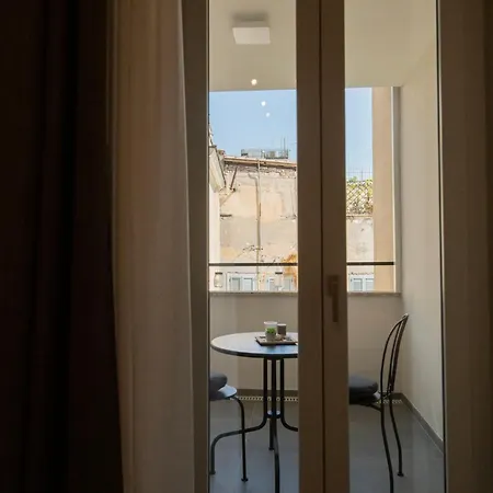 Imperium Trevi 4*